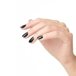 OPI Vernis à Ongles Nail Lacquer Lady In Black / 15ml